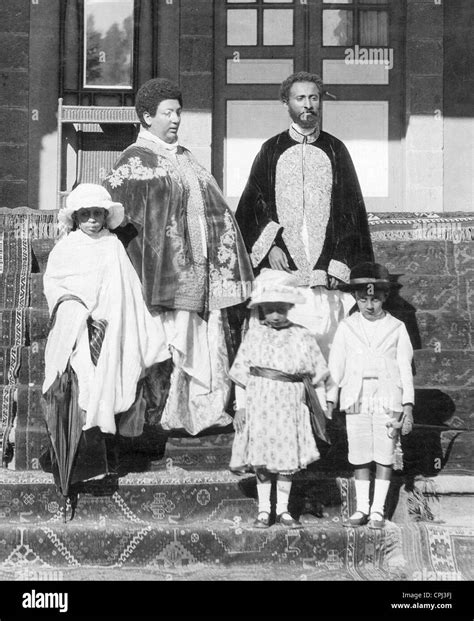 Emperor Haile Selassie and his family, 1928 Stock Photo: 48341094 - Alamy