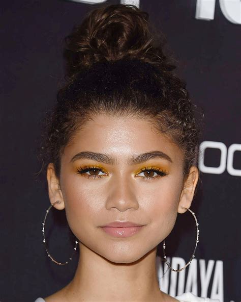 Zendaya Ellemag Eyeshadows Zendaya Makeup Orange Eyeshadow Eyeshadow