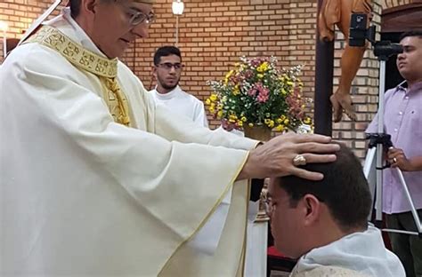 Bispo De Oeiras Realiza Ordena O Sacerdotal Do Di Cono Lael Rubem