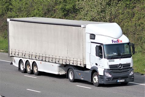 LK67RVR Fed Ex Mercedes Actros 1842 M4 Downend Bristol 1 Flickr