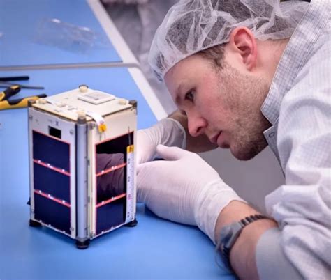 NASA To Demonstrate Miniature CubeSat Swarm Technology