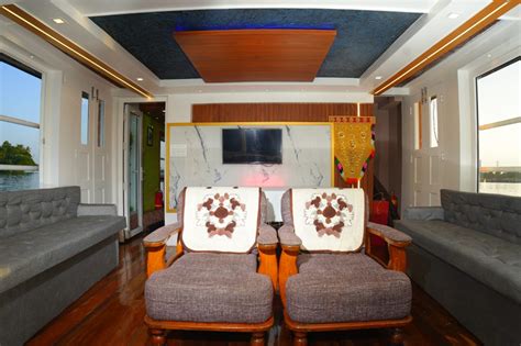 Alleppey 1 bedroom houseboat|