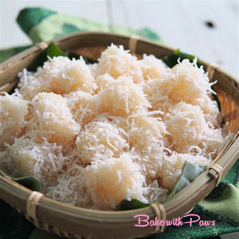 Steamed Tapioca Kueh BAKE WITH PAWS