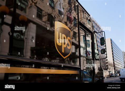 Ups Parked Truck Hi Res Stock Photography And Images Alamy