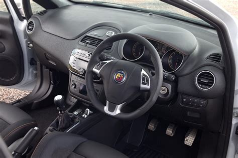 Fiat Abarth Punto Likely to Launch on October 10 in India