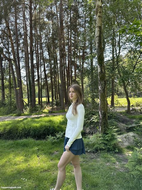 Mira 004 Model Mira Nude OnlyFans Leaks The Fappening Photo 8683595 FappeningBook