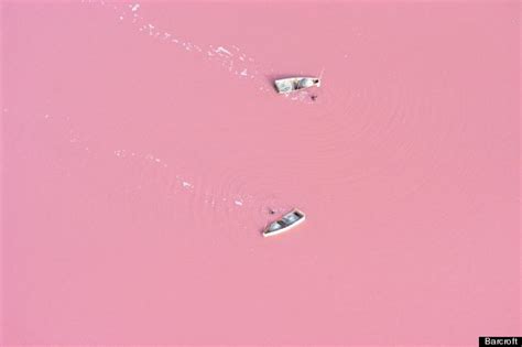 TYWKIWDBI ("Tai-Wiki-Widbee"): Lake Retba (Senegal)