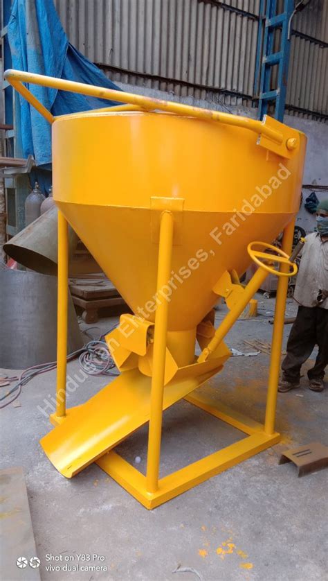 Tower Crane Banana Center Discharge Concrete Bucket Capacity 1 5 M3 Cu