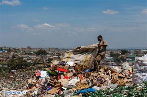 Mountain Of Garbage In Nairobi China Org Cn