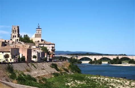 Pont Saint Esprit Tourisme Vacances Week End