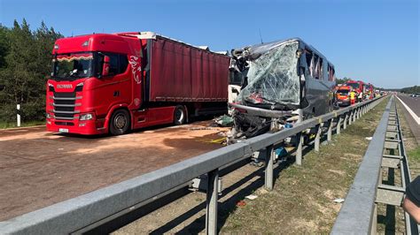 Niemcy Wypadek Polskiego Autobusu Dpa Osoby Ranne W Tym