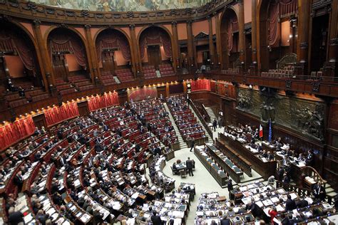 Ecco I Politici Italiani Che Sono Da Più Tempo In Parlamento