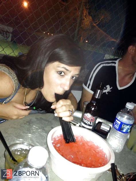 Bevy Of Splendid College Chicks ZB Porn