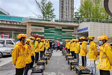 情系外卖送餐员 观山街道这个行动有点暖！ 澎湃号·政务 澎湃新闻 The Paper