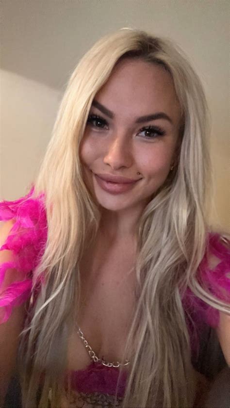 Lina Anal Escort From Riyadh EscortHub