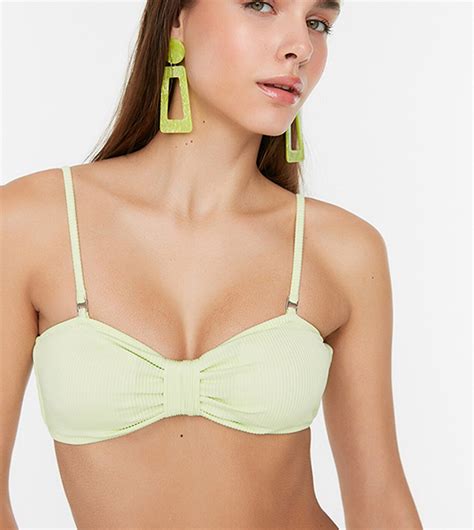 Buy Trendyol Textured Strapless Bikini Bra In Green 6thStreet Kuwait