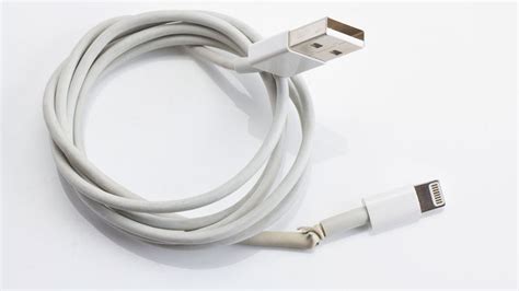 How To Fix A Broken Iphone Or Ipad Charger Macworld