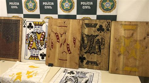 Polícia recupera parte de obras de arte roubadas na Via Dutra no RJ