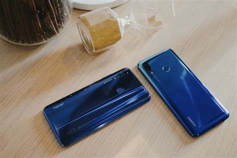 Honor 10 Lite и Huawei P Smart 2019. Такие разные близнецы