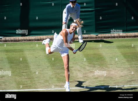 Ekaterina alexandrova wimbledon hi-res stock photography and images - Alamy