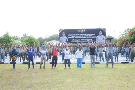 Tni Polri Dan Forkopimda Gelar Olahraga Bersama Di Polresta Tidore