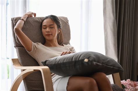 Does Sleeping Sitting Upright Help Sleep Apnea?