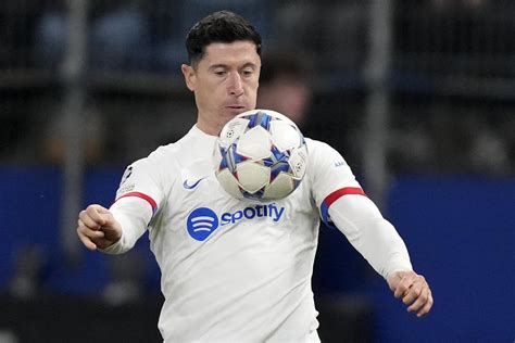 Lewandowski Z Golem W Ligowym Hicie Barcelona W Pogoni Za Czo Wk