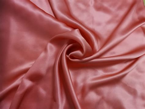 SATIN DE SOIE ROSE CORAIL Acheter Du Tissu Vente De Tissus En Ligne