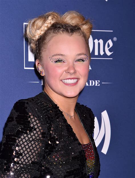 Jojo Siwa Recalls How Ex Company Treated Her After Coming Out