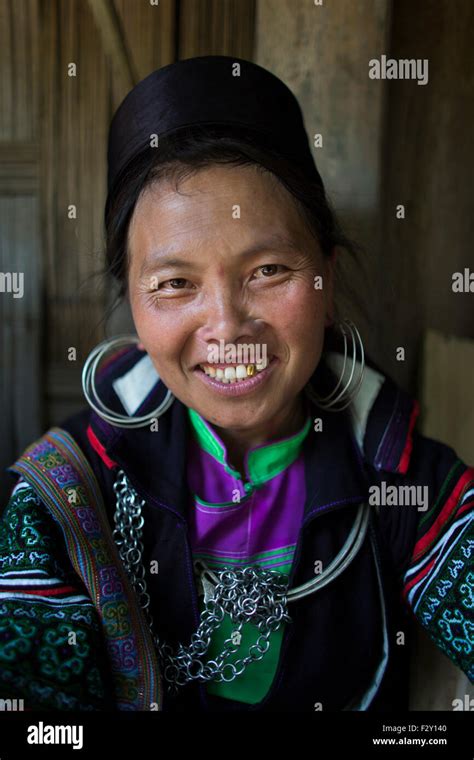 Ethnic Black Hmong Tribe In Northern Vietnam Stock Photo Royalty