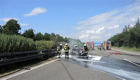 T Dlicher Unfall Auf A Fahrer Verbrennt Im Auto Stimme De