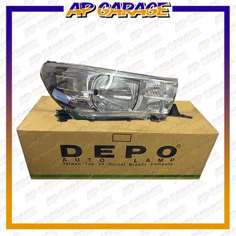 Original Depo Taiwan Toyota Hilux Revo Gun Headlamp