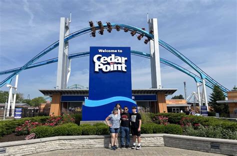 Cedar Point Completes Construction Of New 420 Foot Track Spike On Top