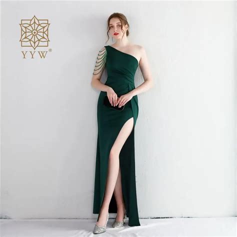 Robe De Soir E De Forme Sir Ne Tenue Longue Verte Fente Haute