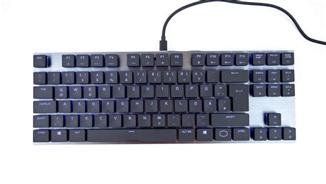 Mechanical keyboard in flat - Cooler Master SK630 under test