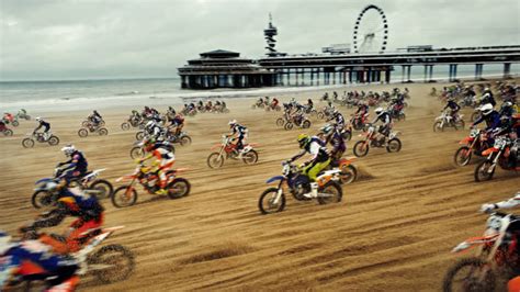 Zware Strandrace Voor Motorcrossers In Scheveningen