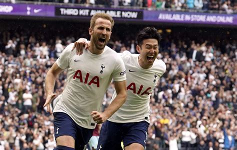 Harry Kane And Son Heung Min Can Count On Bench Time This Season Antonio Conte Reveals