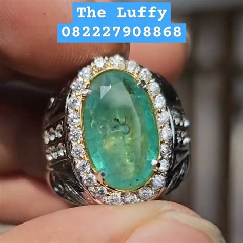 Natural Bluish Green Emerald Jamrud Zambia Moderate 3 60 Carats