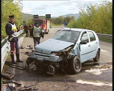 Incidente Sulla Bifernina Feriti Tre Ragazzi Primopiano Molise