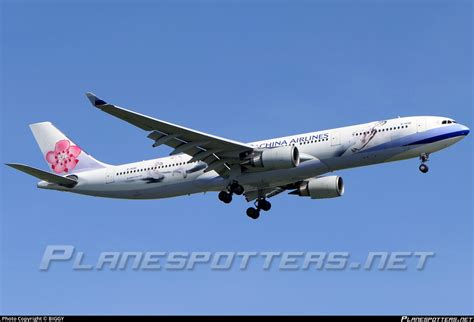 B China Airlines Airbus A Photo By Biggy Id