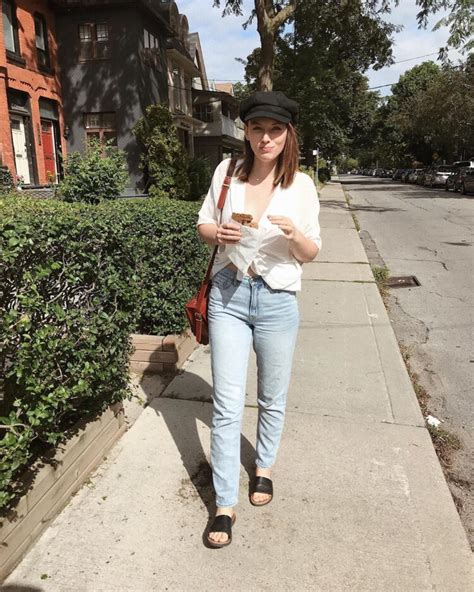 Hot Sexy Kelsey Marillis Bikini Pics