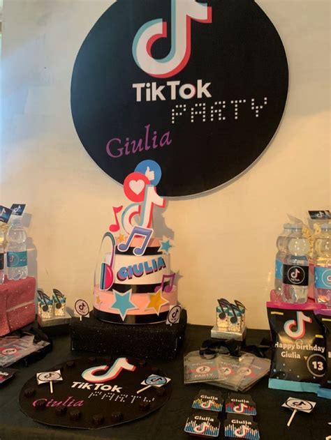 Tik Tok Party Organizzazione Di Feste Allestimento Feste Di Compleanno