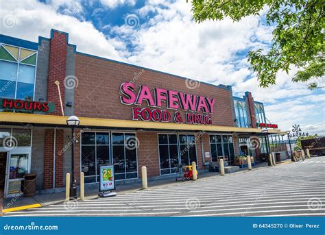 Safeway Grocery Store Entrance Editorial Image Image 64345270