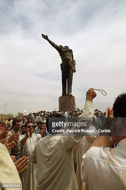 Saddam Hussein Decapitated Photos and Premium High Res Pictures - Getty Images