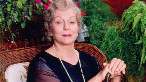 Actress Shirley Douglas Chooses Her Own Questions Gazebotv