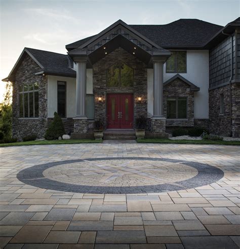 Driveway Pavers: Best Paving Stones, Patterns & Designs for Driveways ...