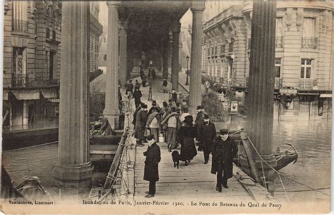 Cpa Inondations Paris Quai De Passy Le Pont De Bateaux