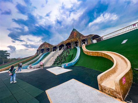 竹南獅山親子公園｜苗栗玩水景點，超多遊樂設施免費玩，超大火焰山溜滑梯！