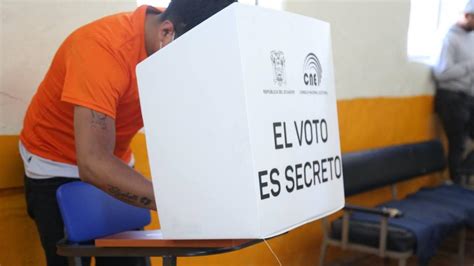 Se Abren Los Centros De Votación En Ecuador Para Elegir Presidente