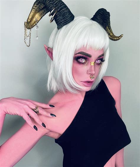 [SELF] Pink Demon OC, Prince Sitri : r/cosplay